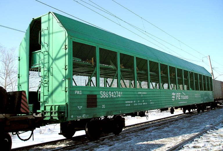 Железнодорожные перевозки легковой машины сеткой из Новосибирска в Владивосток